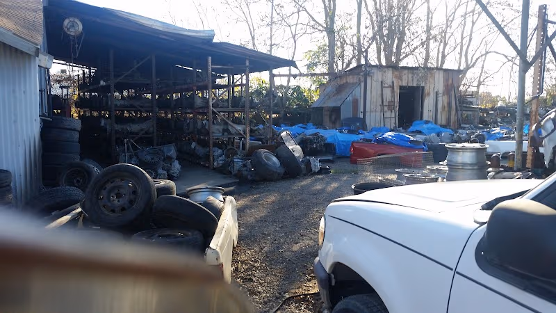 Bauer's Auto Wrecking at 103 N Thorne Ave, Fresno, CA 93706