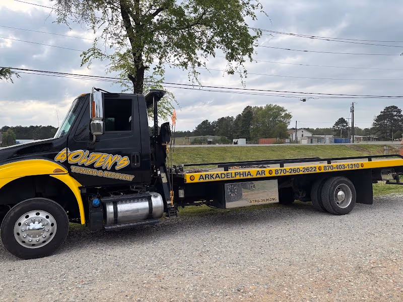 Sonny's Wrecker Services at 2501 Country Club Rd, Arkadelphia, AR 71923