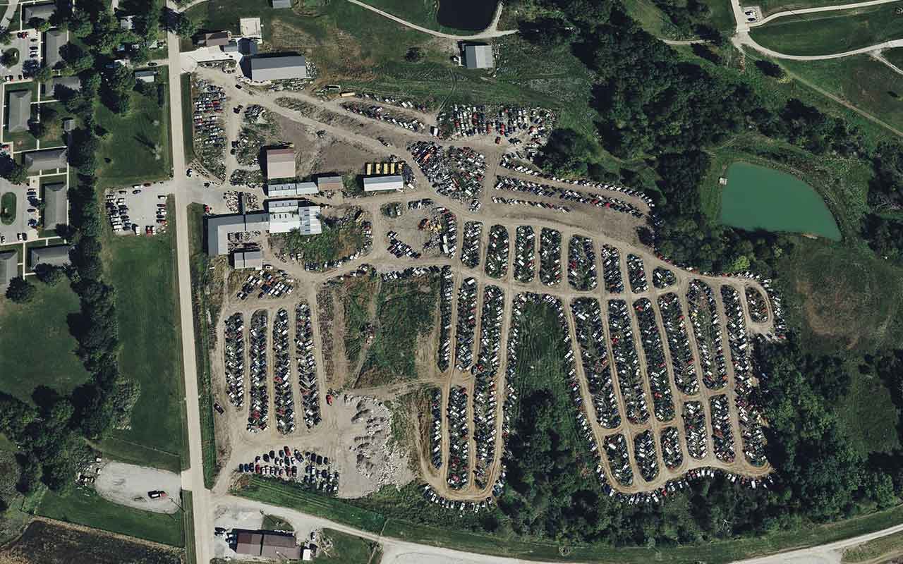 Piper Auto Salvage at 607 S East St, Bloomfield, IA 52537