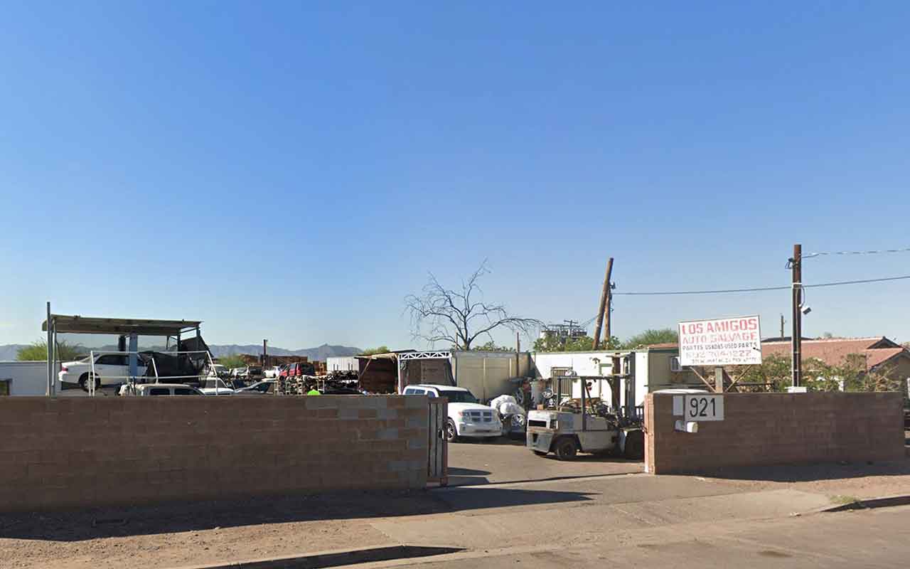 Los Amigos Auto Salvage at 921 W Magnolia St, Phoenix, AZ 85007