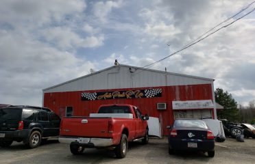 Auto Parts R Us Auto parts store at 1974 US-441
