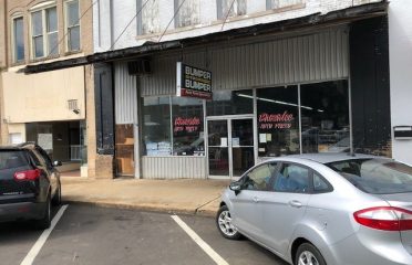 Brownlee Auto Parts Auto parts store at 120 Prairie Ave