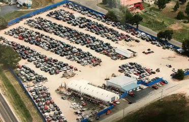 Denton Auto Salvage Inc Salvage yard at 14580 S Topeka Ave
