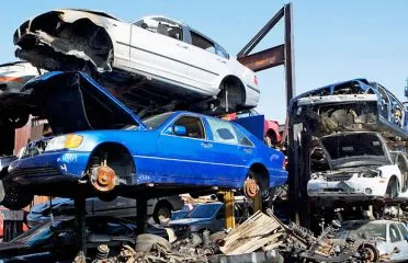 Lock Junk Cars Scrap metal dealer at 1941 Williamstown Erial Rd