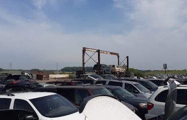 Paul's Auto Yard Salvage yard at 651 West State Road 2