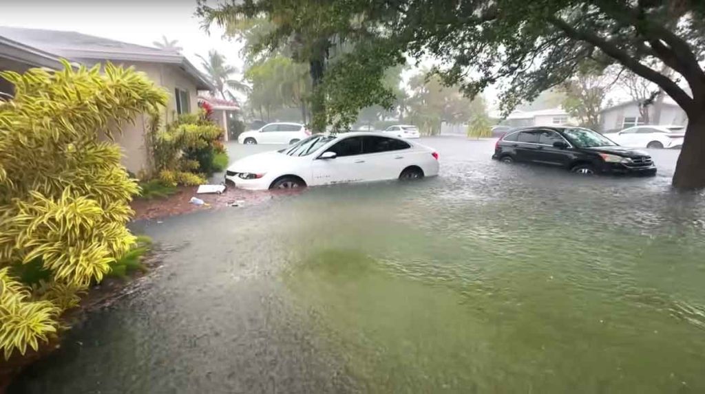 Flooded cars in hurricanes