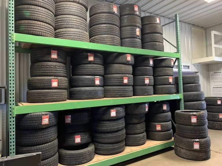 A 1 Crashed Cars You Pull It at 461 Dixon Path South Sioux City NE 68776 3 1 768x576