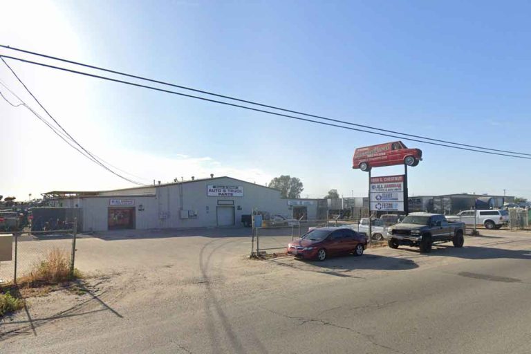 All American Truck and Auto Parts at 4688 S Chestnut Ave STE 101 Fresno CA 93725 768x512