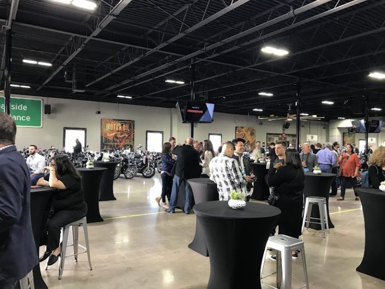 CrashedToys Dallas at 7777 John W Carpenter Fwy Bldg 1 Dallas TX 75247 2 1 768x576