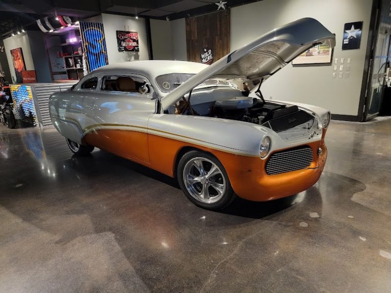 CrashedToys Dallas at 7777 John W Carpenter Fwy Bldg 1 Dallas TX 75247 3 1 768x576