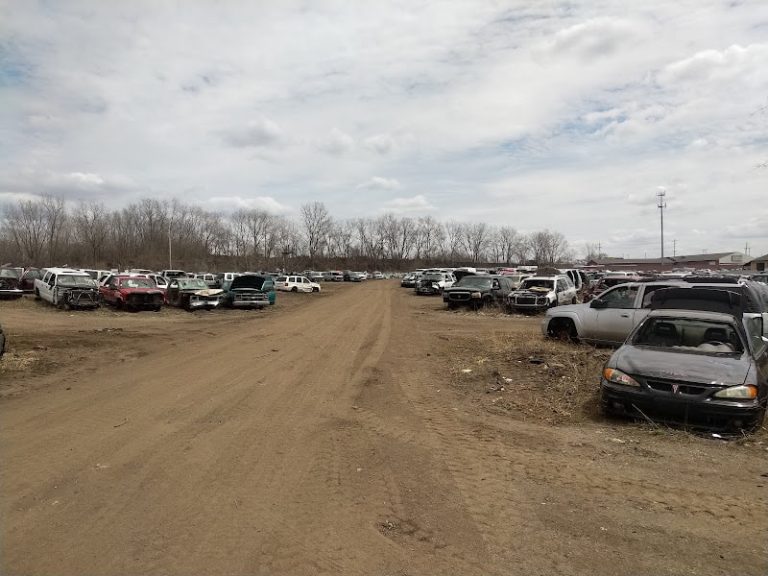 J S Auto Salvage Inc at 4068 N Dort Hwy Flint MI 48506 4 768x576
