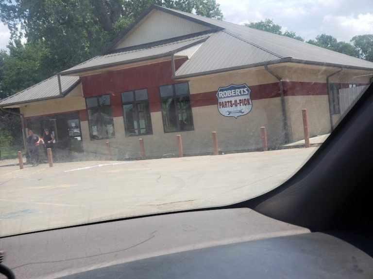 Roberts Parts U Pick at Grand Ave Moffett OK 74946 768x576